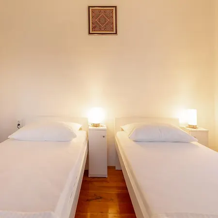 Konavle Zlatovisce *