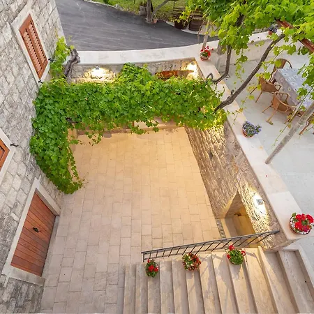 Konavle Zlatovisce Gruda