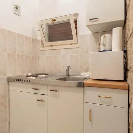 Konavle Zlatovisce * Gruda