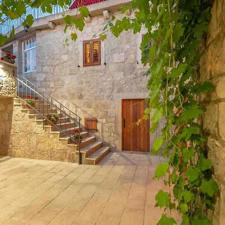 Konavle Zlatovisce *