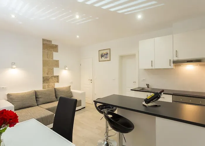 아파트 Konavle Zlatovisce 그루다