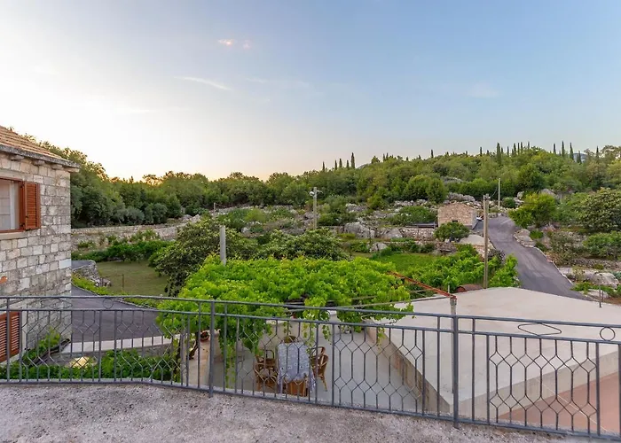 Konavle Zlatovisce 아파트 *